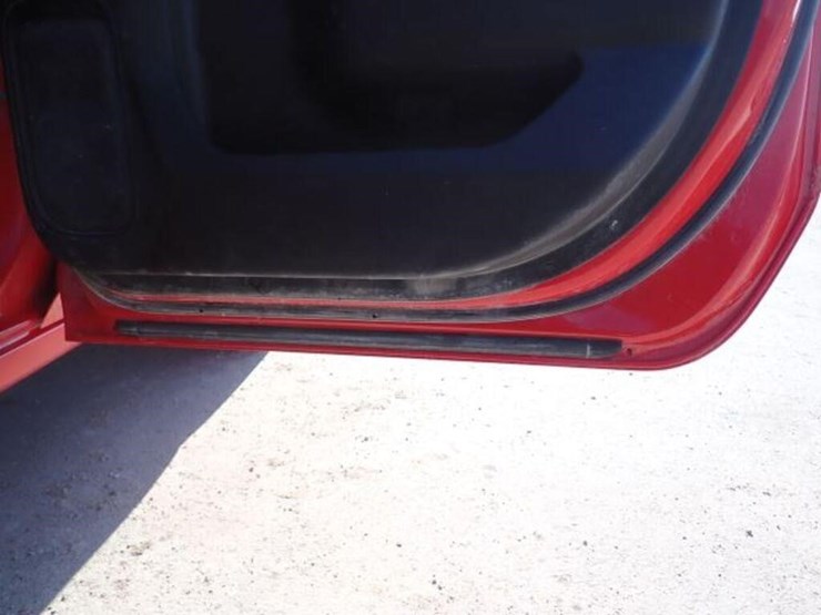 2022-chevrolet-2500hd-image-57