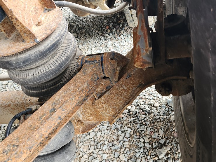 2014-kenworth-t800-image-42