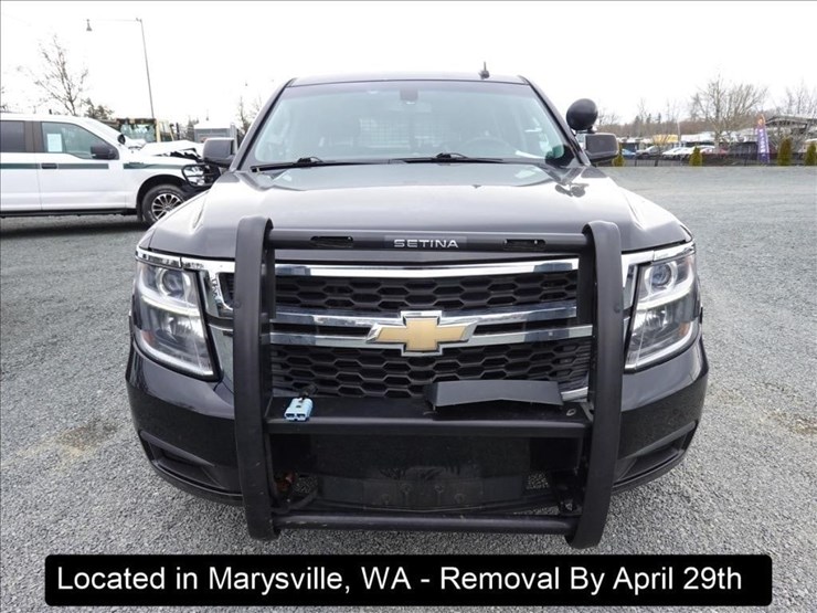 2017-chevrolet-tahoe-image-17