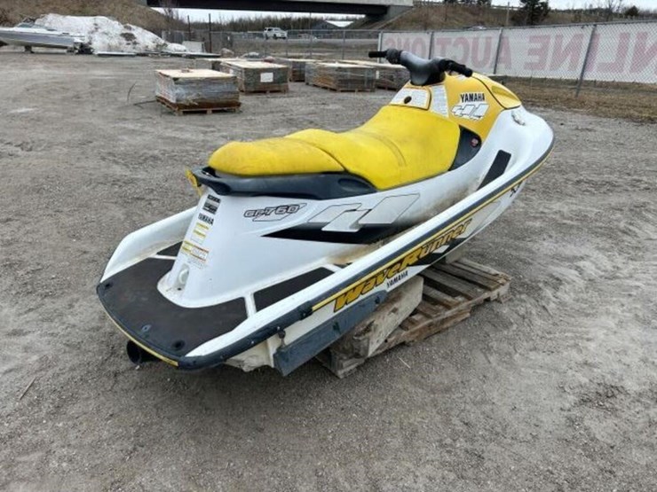 inoperable-1998-yamaha-wave-runner-gp760-pwc-yama2-image-4