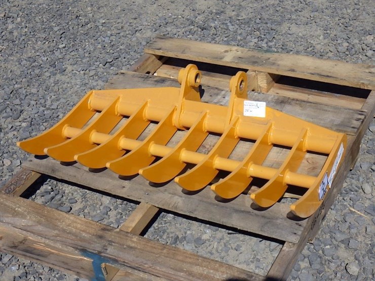 caterpillar-303-image-1