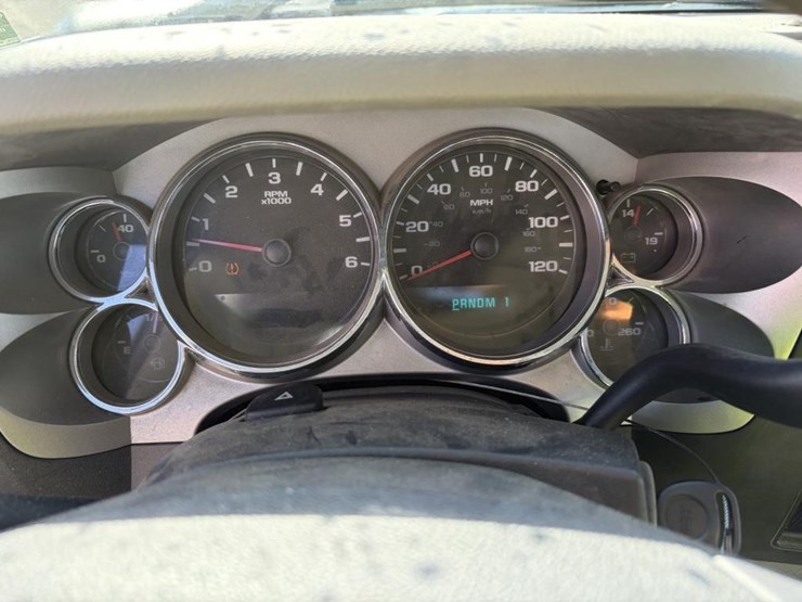 2007-chevrolet-silverado-2500hd-image-13