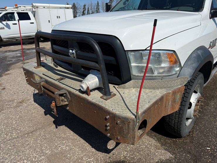 #1063-•-2014-ram-5500-heavy-duty-service-truck-image-9