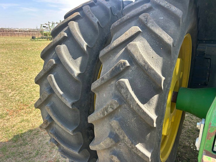 2017-john-deere-8270r-image-5