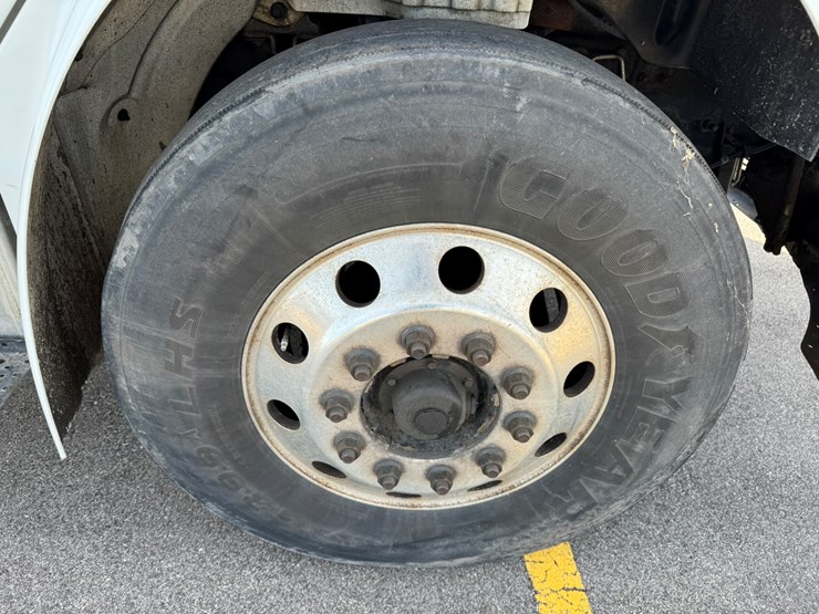 #2160-•-2006-freightliner-business-class-m2-box-truck-image-53