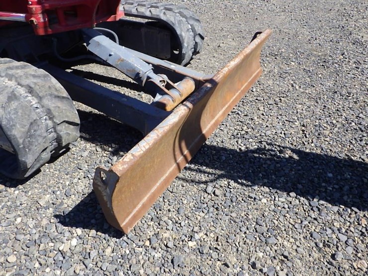 takeuchi-tb260-image-34