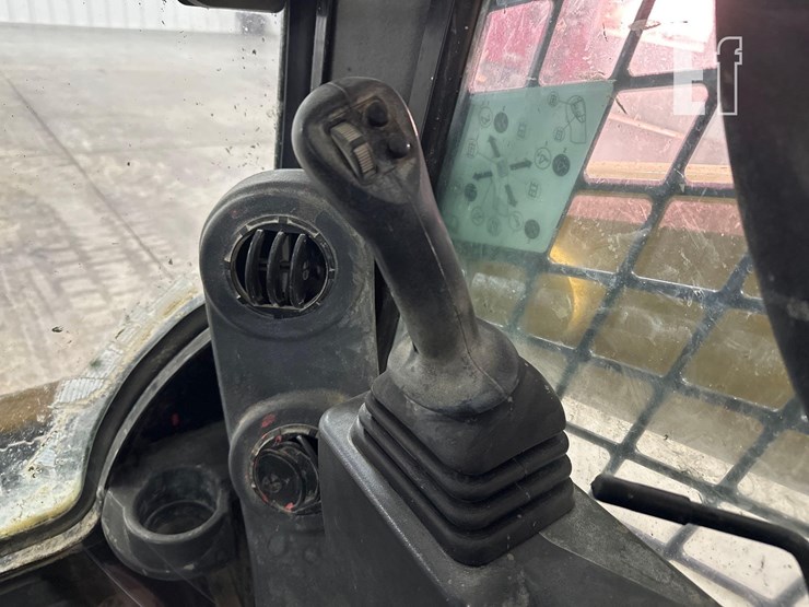 2023-caterpillar-259d3-image-18