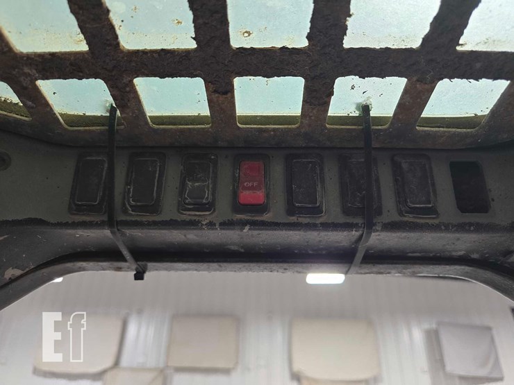 2007-bobcat-s175-image-19