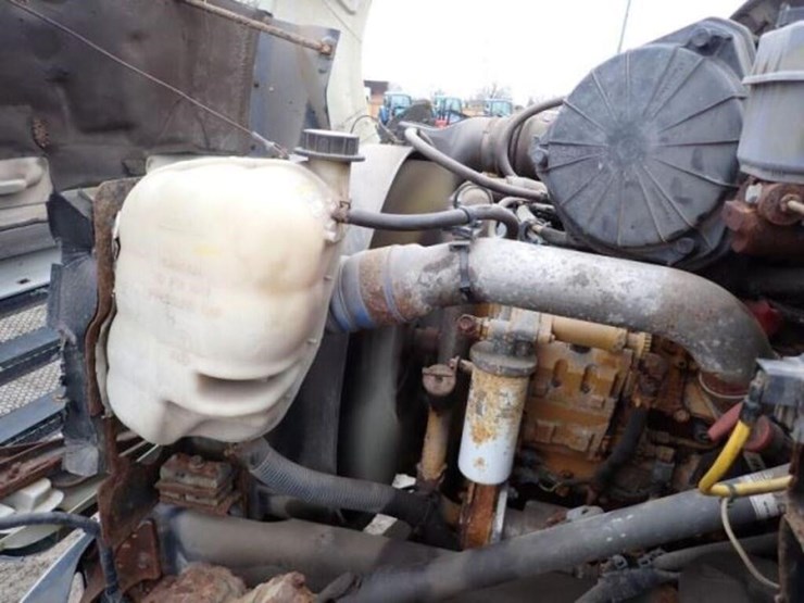 2006-ford-f650-xlt-image-24