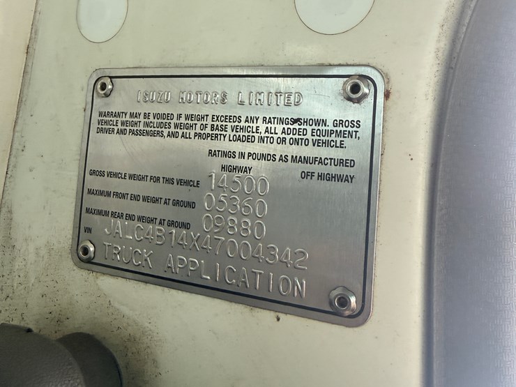 2004-isuzu-npr-image-69