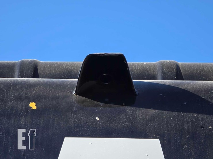 2017-caterpillar-326fl-image-23