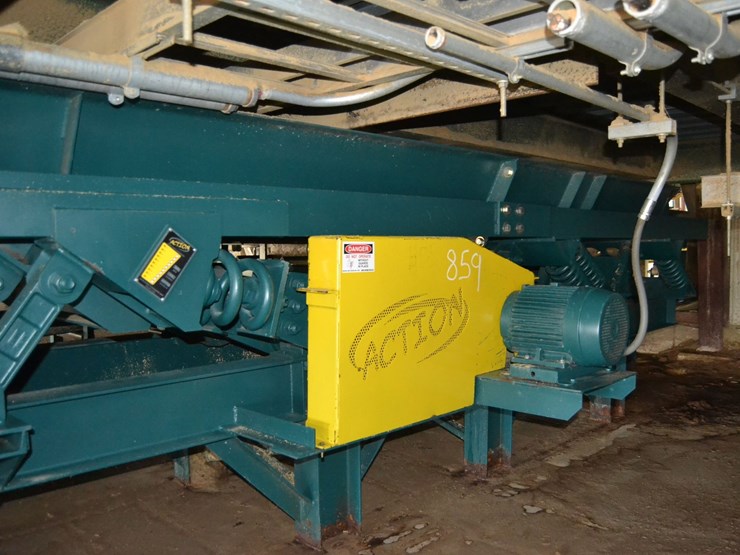 action-36"x52'-balanced-vibrating-conveyor-w/-7.5hp-drive-(located-under-trimmer)-image-5