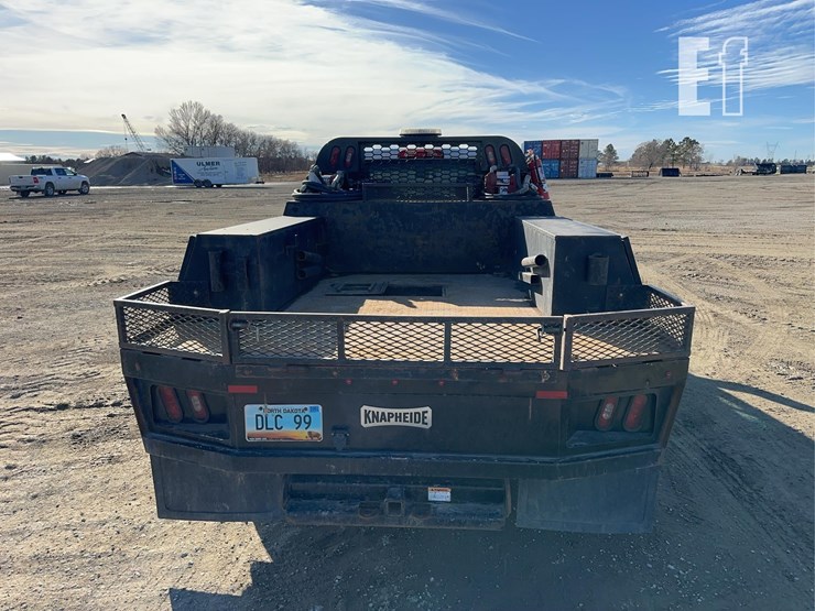 2019-chevrolet-3500-image-7