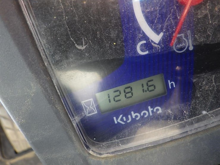 kubota-ssv65-image-29