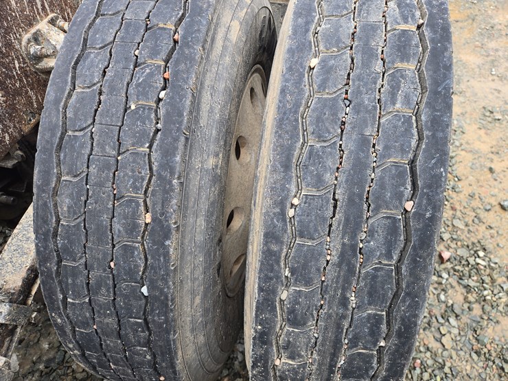 2007-peterbilt-387-image-110