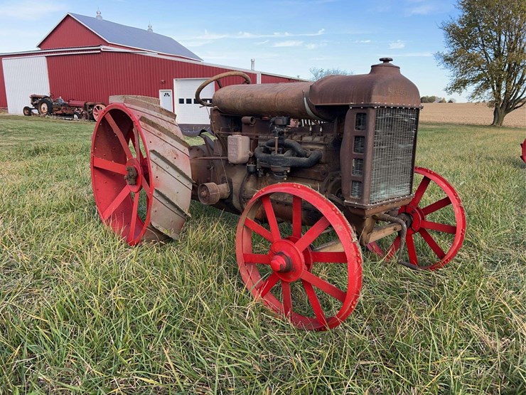 1920-fordson-tractor-image-7