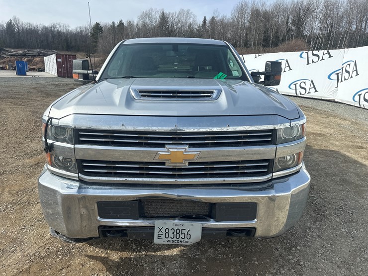 2018-chevrolet-2500-image-8