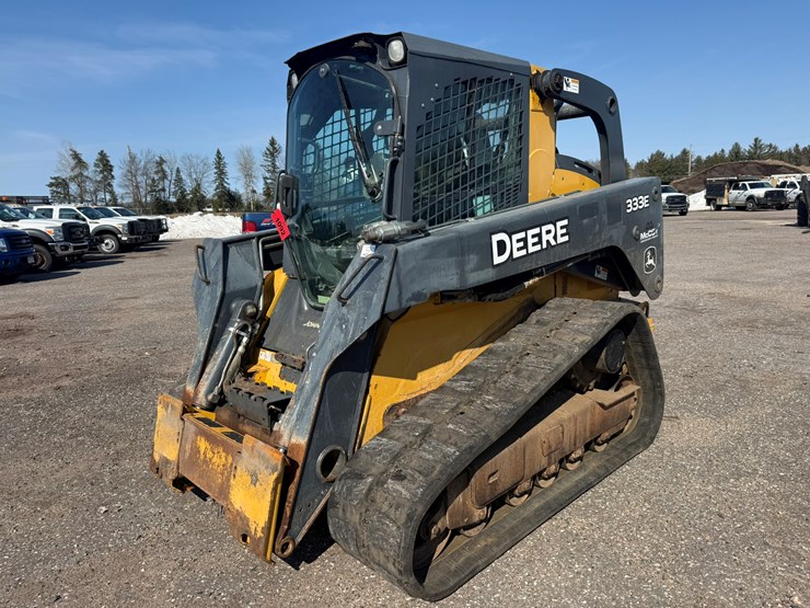 deere-333e-image-1