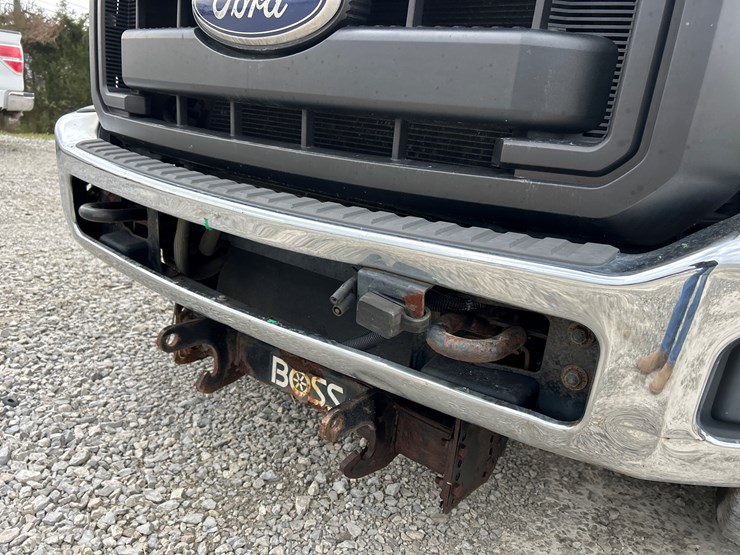 2011-ford-f350-image-11