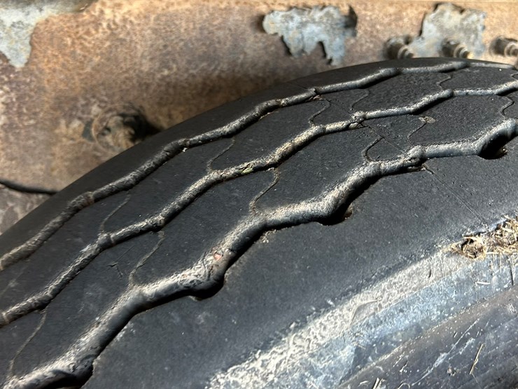 peterbilt-365-image-119