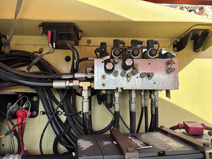 2007-jlg-1350sjp-image-20