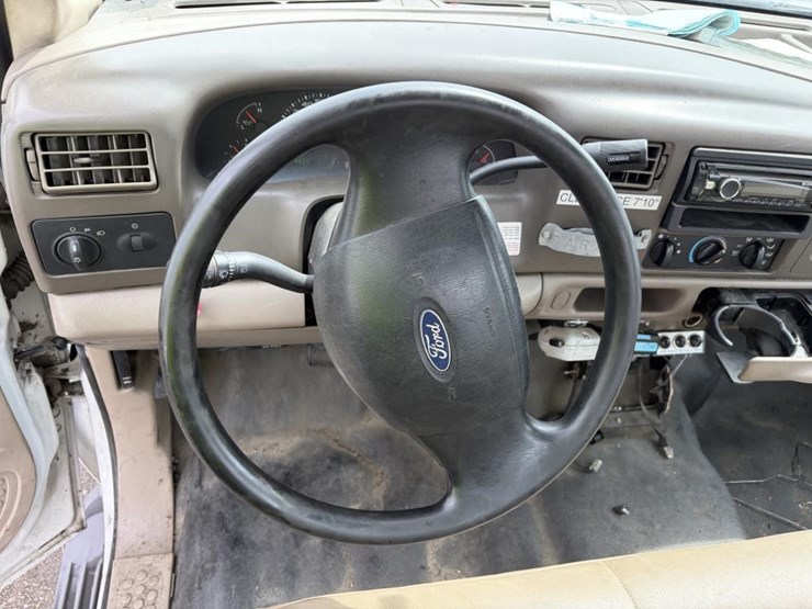 2004-ford-f350-image-13