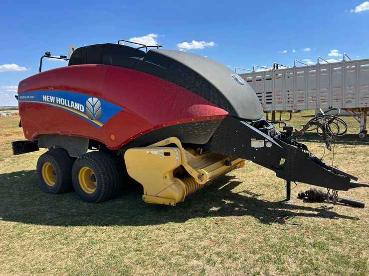 2014-new-holland-big-baler-340-image-7