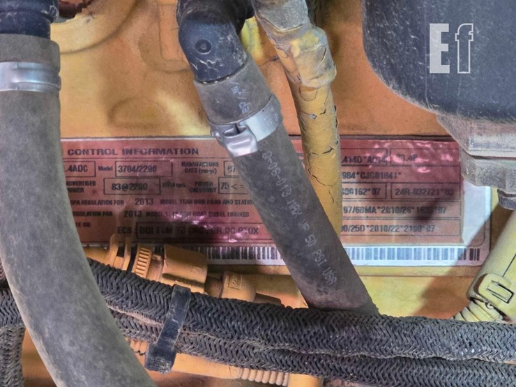 2013-caterpillar-tl943c-image-27