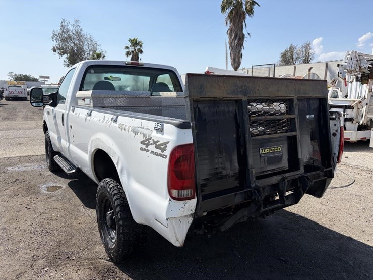 2002-ford-f350-image-4