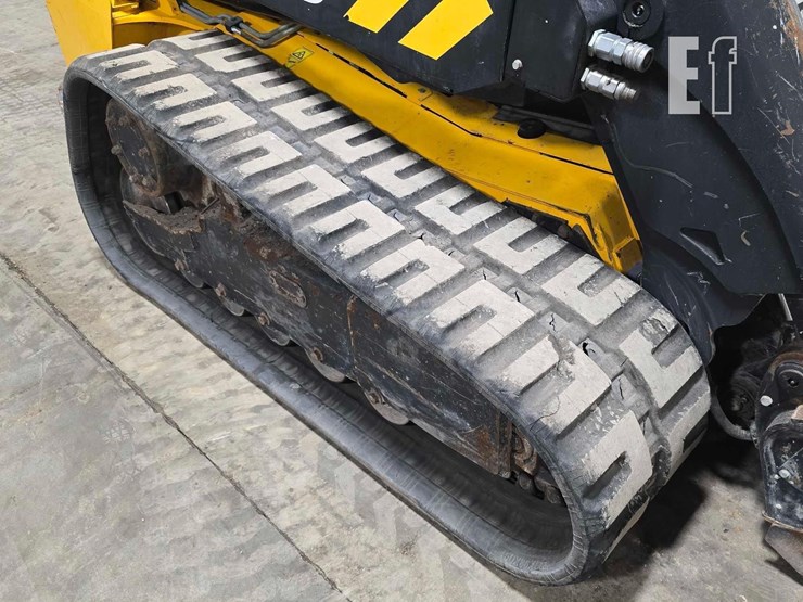 2021-jcb-3ts-8t-image-32