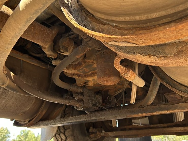 #1114-•-2005-western-star-tri-axle-heavy-haul-truck-tractor-image-33