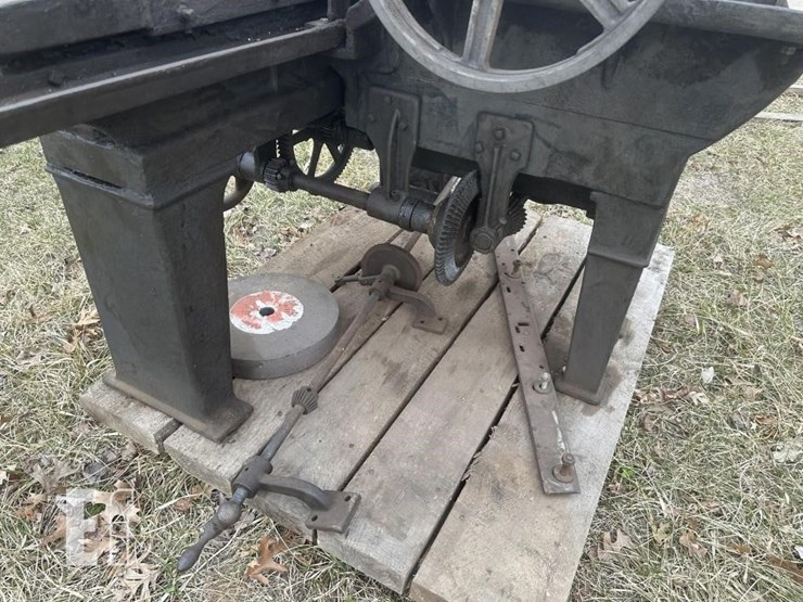 vintage-grinder-image-8