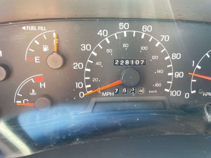 1999-ford-f350-image-28