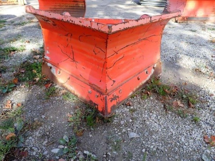 hla-5-ft-v-plow-image-1