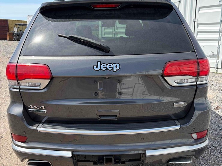 2015-jeep-grand-cherokee-image-4