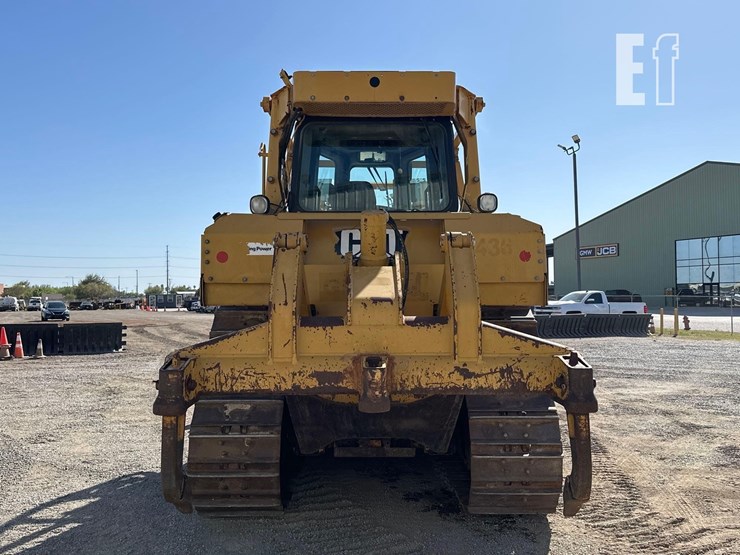 2011-caterpillar-d6t-image-8