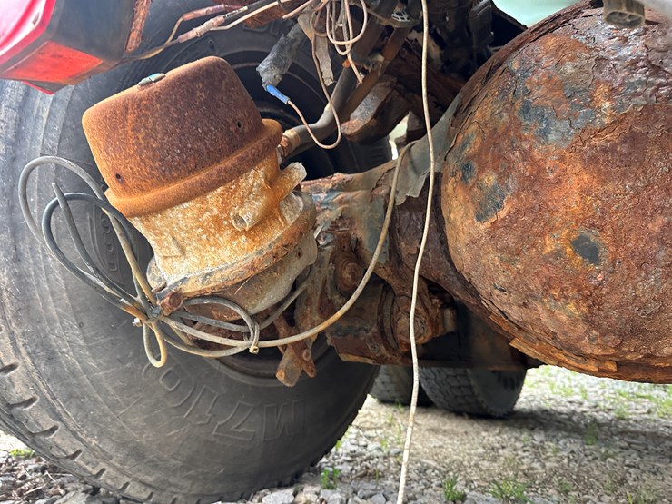 2007-international-7600-image-35