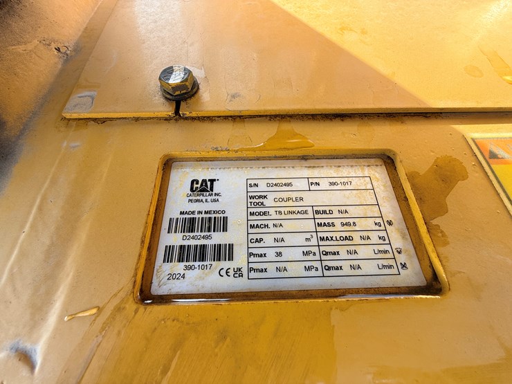 #1968-•-caterpillar-excavator-image-23