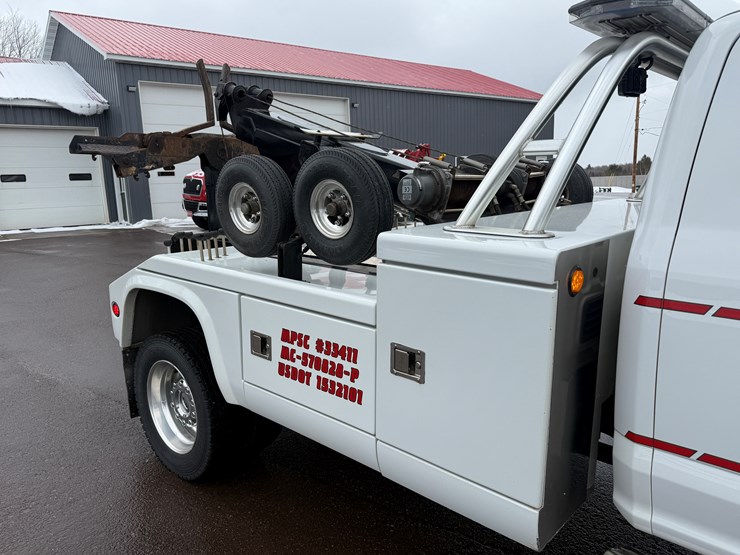 2018-ford-f550-image-41