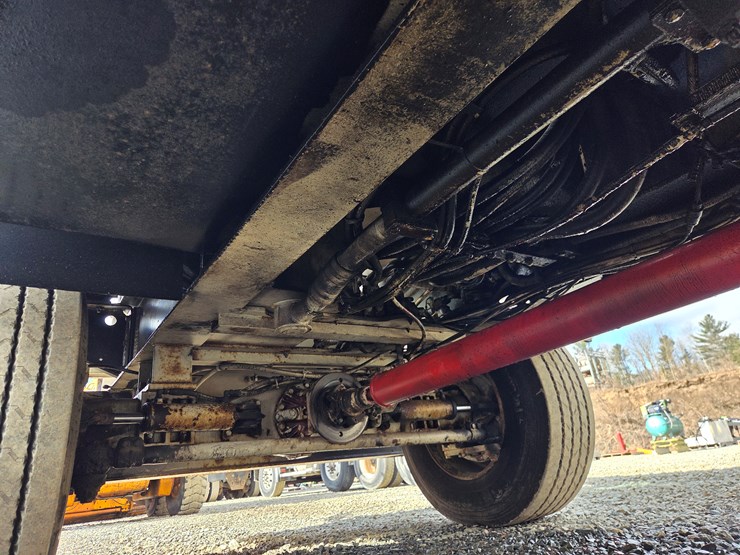 massey-ferguson-8-image-41