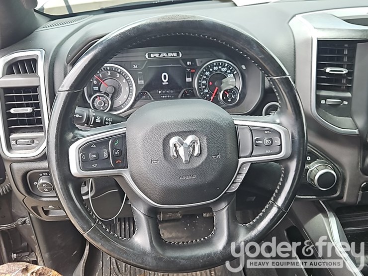 2018-dodge-ram-1500-image-32