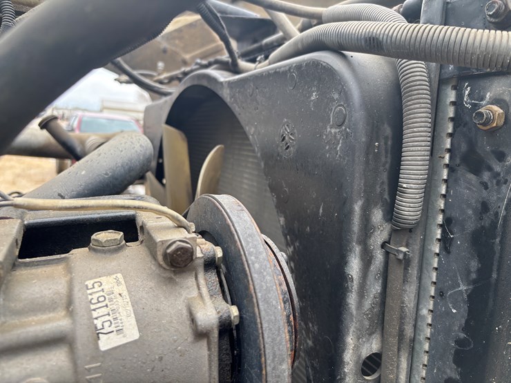 1997-ford-lt8000-image-31