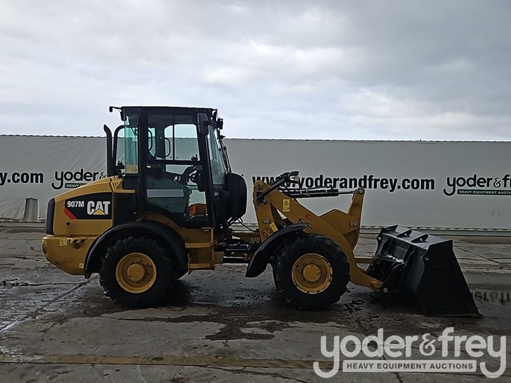 2016-caterpillar-907m-image-5