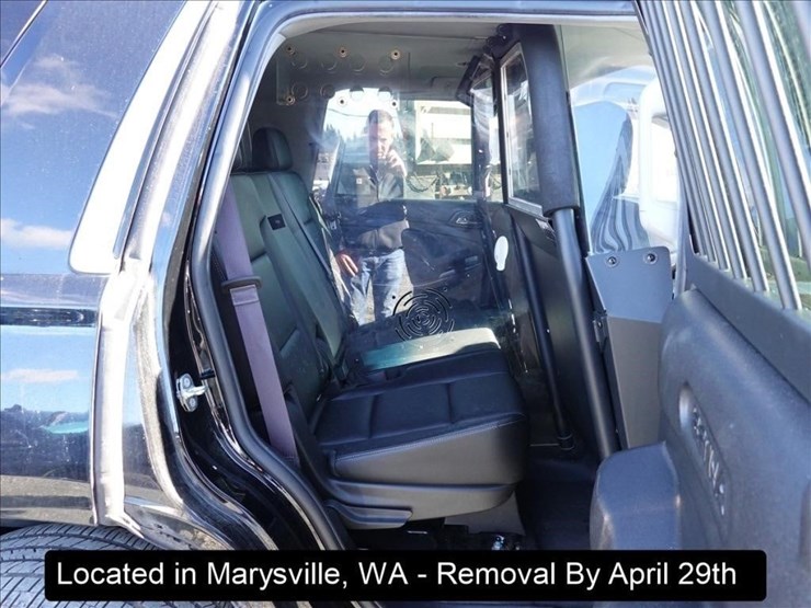 2015-chevrolet-tahoe-image-3