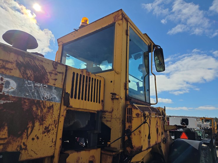 volvo-l120d-image-55