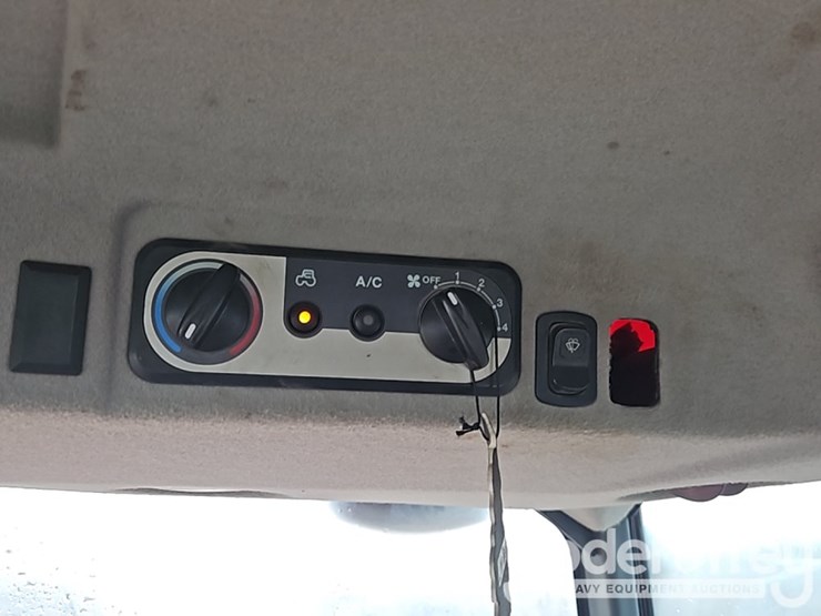 2020-kubota-l6060-image-22