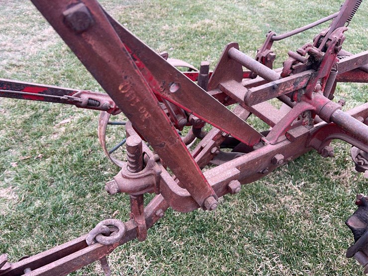oliver-no.-100-plow-image-35