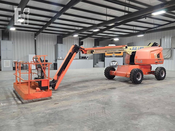 2019-jlg-460sj-image-1