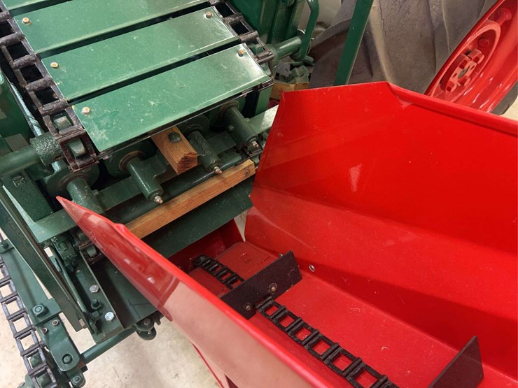 1927-fordson-with-continental-corn-picker-image-59