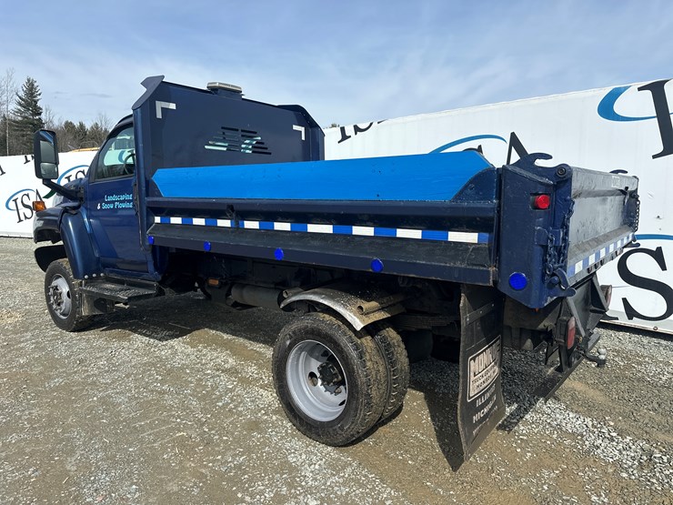 2005-massey-ferguson-8-image-3